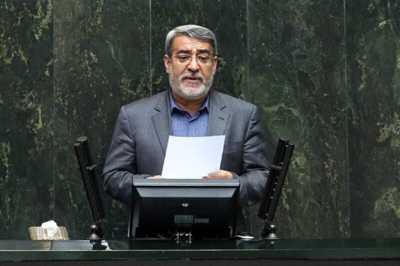 جزئیات گفتوگوی نمایندگان با رحمانیفضلی پشت درهای بسته جزئیات گفتوگوی نمایندگان با رحمانیفضلی پشت درهای بسته