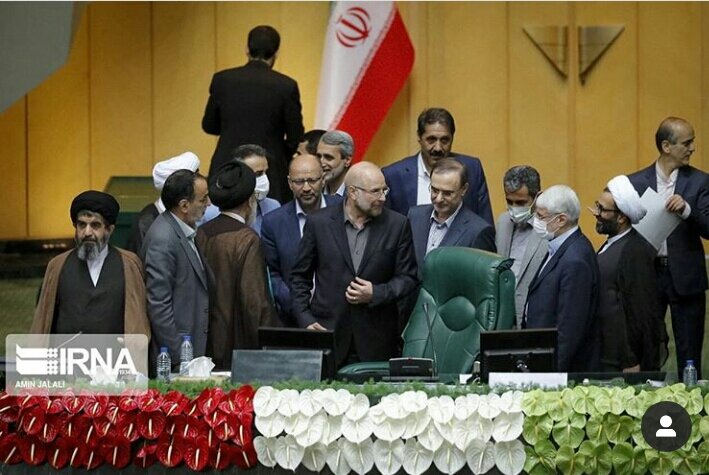 حاجی‌بابایی: اینجا مجلس است نه خیابان، بار آخرتان باشد/ امیرآبادی: میخواهی من را بُکشی /ویس‌کرمی: چرا باید مثل جارچی جار بزنیم؟/روز بد هیات رئیسه مجلس