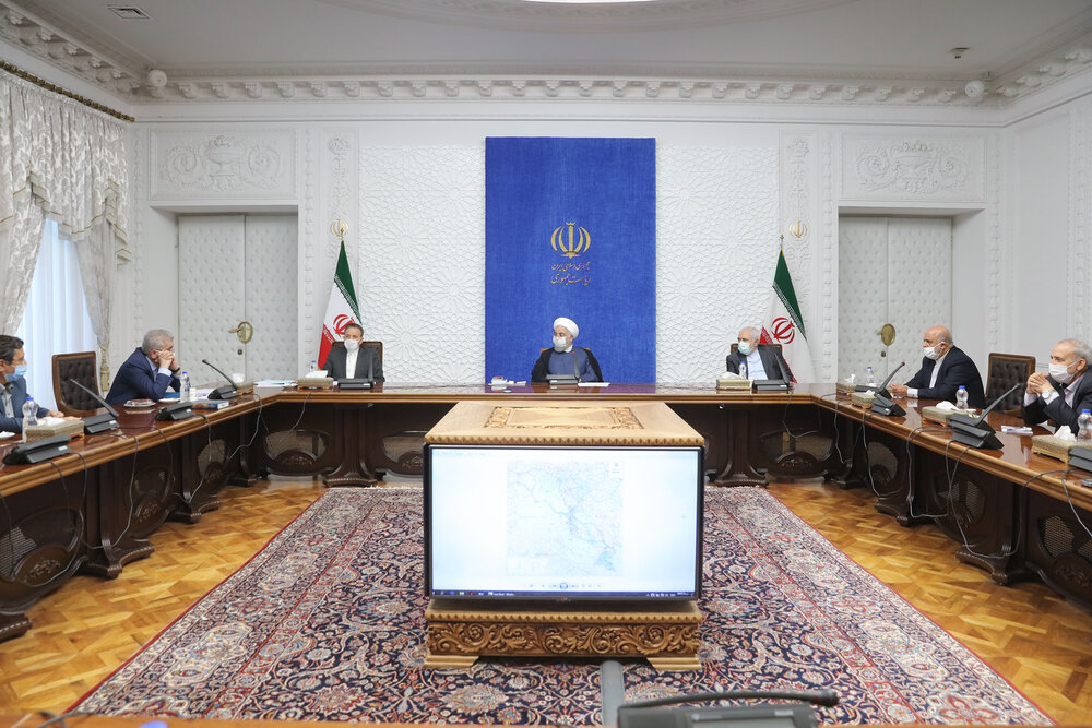 روحانی: تنوع صادرات کالاهای غیرنفتی آسیب‌پذیری اقتصاد را کاهش می‌دهد