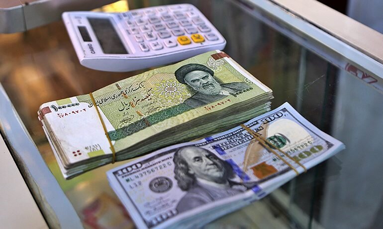 سبد ارزی کشور باید متنوع شود