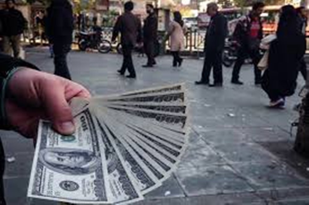 سبد ارزی کشور باید متنوع شود سبد ارزی کشور باید متنوع شود