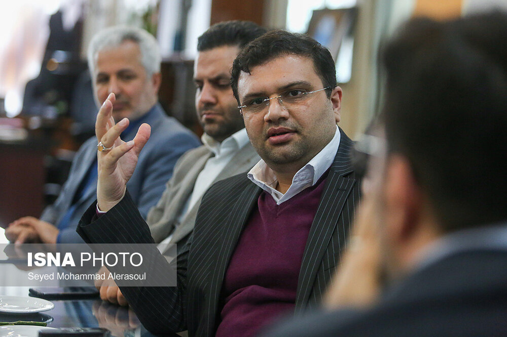 شهرداری مشهد برای حمایت از فرهنگ و هنر دست‌به‌جیب می‌شود