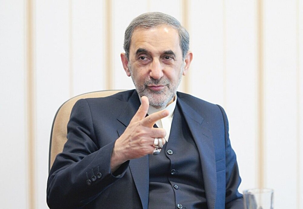 ماجرای سیگار کشیدن ولایتی در سازمان ملل بعد از شنیدن یک خبر بد ماجرای سیگار کشیدن ولایتی در سازمان ملل بعد از شنیدن یک خبر بد