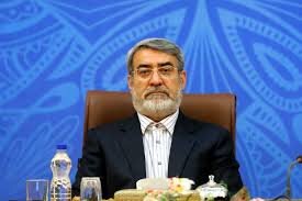 هشدار جدی آقای وزیر به صادرکنندگان متخلف در بازار ارز هشدار جدی آقای وزیر به صادرکنندگان متخلف در بازار ارز