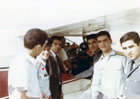 خلبان شهیدی که دوست داشت کفنش پرچم ایران باشد
