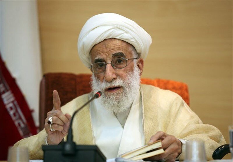 پاسخهای جالب آیتالله جنتی به ادعاها درباره فعالیت تجاری و حساب بانکیاش