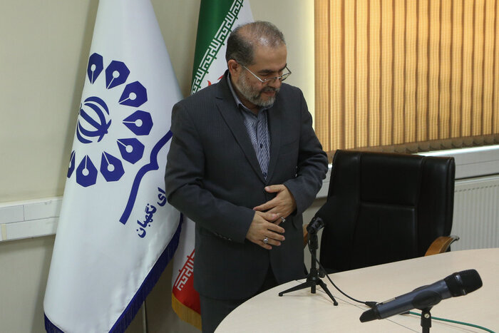 کنایه معنادار رهپیک به زمزمه های دیدار احمدی نژاد با اعضای شورای نگهبان /شاید در ذهنش کاندیدا شده و بعد دیدار هم کرده است کنایه معنادار رهپیک به زمزمه های دیدار احمدی نژاد با اعضای شورای نگهبان /شاید در ذهنش کاندیدا شده و بعد دیدار هم کرده است