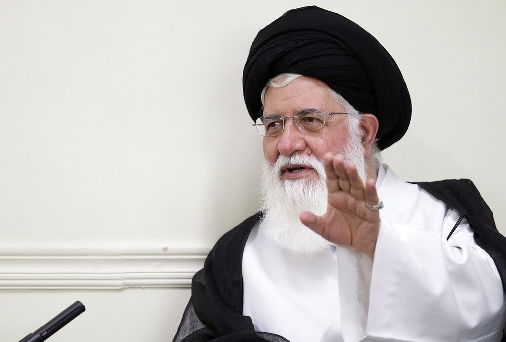 گلایههای علمالهدی از محدودیتهای کرونایی/ تعطیلی حرم و نماز جمعه راه علاج نیست گلایههای علمالهدی از محدودیتهای کرونایی/ تعطیلی حرم و نماز جمعه راه علاج نیست