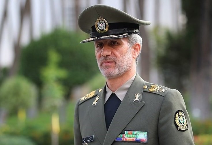 تبریک امیر حاتمی به فرمانده کل ارتش