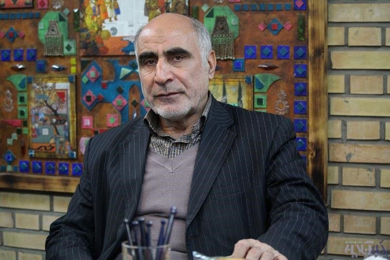 هشدار یک اصولگرا به شورای نگهبان: به احمدی نژاد مجوز حضور در انتخابات 1400 را ندهید هشدار یک اصولگرا به شورای نگهبان: به احمدی نژاد مجوز حضور در انتخابات 1400 را ندهید
