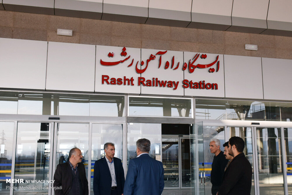 صدای سوت قطار زندگی رشت-مشهد از فردا به صدا در می آید