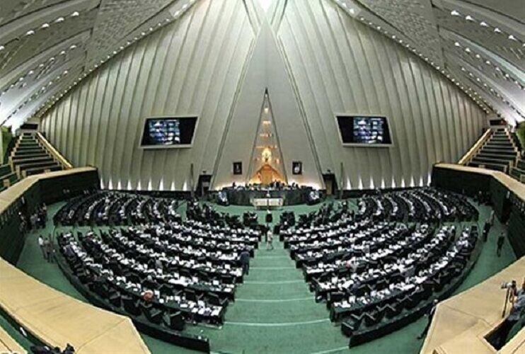 طرح سه فوریتی مجلس برای مقابله با اقدامات آمریکا و اروپا