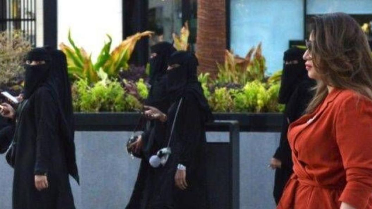 عربستان به سوی خلع کامل حجاب پیش می‌رود؟