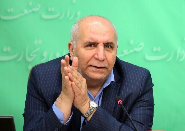 کارتهای بازرگانی یک بار مصرف جمع میشود کارتهای بازرگانی یک بار مصرف جمع میشود