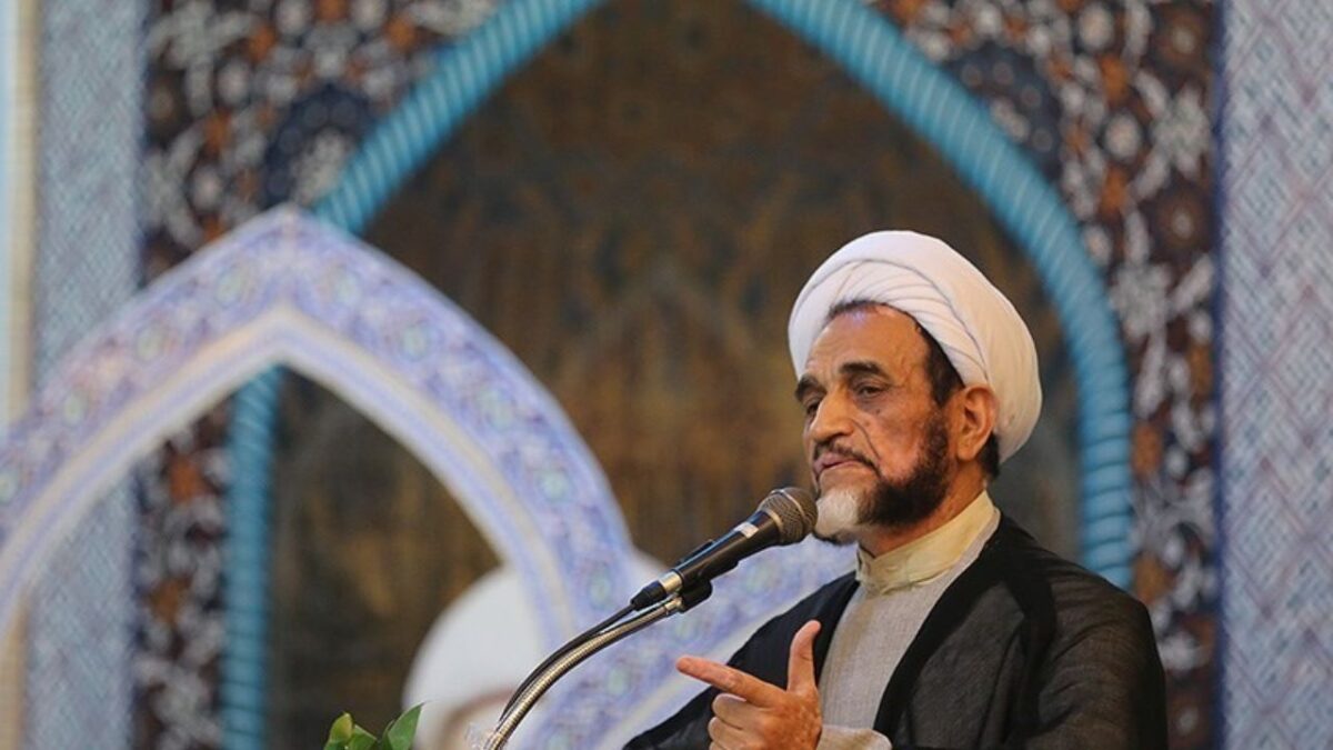 آقای پناهیان حوزه علمیه ما را غصب کرده‌اند / حتی به حرف آقای رئیسی هم تمکین نمی‌کند