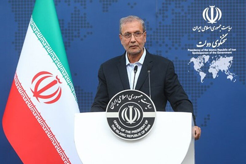 انتقاد صریح ربیعی از نفوذی خواندن رئیس جمهور از سوی نمایندگان: خجالت آور است /شاید بگویم نفوذی ها کجا هستند انتقاد صریح ربیعی از نفوذی خواندن رئیس جمهور از سوی نمایندگان: خجالت آور است /شاید بگویم نفوذی ها کجا هستند