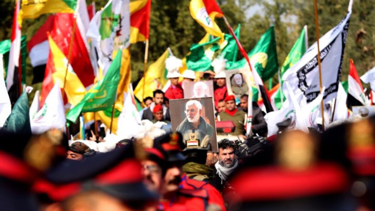 در عراق چه می‌گذرد؟ / هواپیماهای نظامی آمریکایی  به طور علنی در حال بمباران مراکز مختلف حشدالشعبی هستند