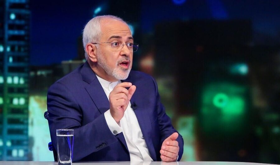  رئیس دستگاه دیپلماسی کشورمان گفت: درباره تبعات افزایش ناگهانی قیمت بنزین در آبان ۹۸ هشدار داده بودم.