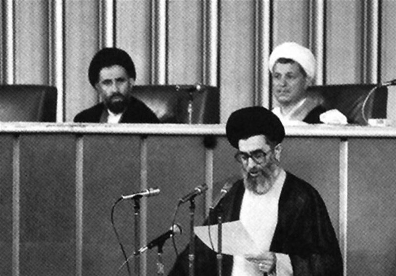 ماجرای گفتگوی آیت الله خامنه ای و هاشمی رفسنجانی درباره کاندیدای نخست وزیری ماجرای گفتگوی آیت الله خامنه ای و هاشمی رفسنجانی درباره کاندیدای نخست وزیری