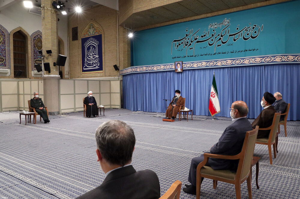 چرا رهبر انقلاب از پشت تریبون به تندروها تذکر دادند؟ /چند انتظار از گردانندگان مجلس و رئیس قوه قضاییه چرا رهبر انقلاب از پشت تریبون به تندروها تذکر دادند؟ /چند انتظار از گردانندگان مجلس و رئیس قوه قضاییه
