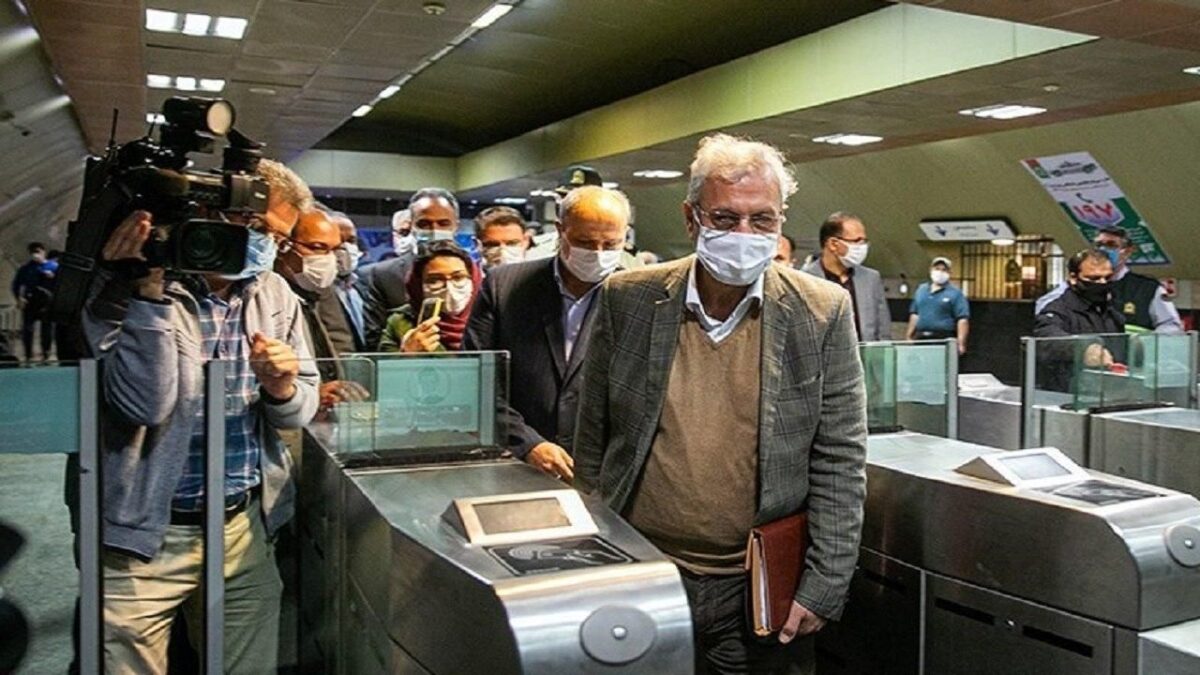 کرونا حجم مسافرت با مترو و اتوبوس را کاهش داده است