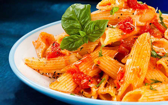 طرز تهیه ماکارونی و نکات خوشمزه آن