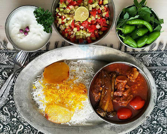طرز تهیه خورش بادمجان اصیل و خوش‌طعم ایرانی