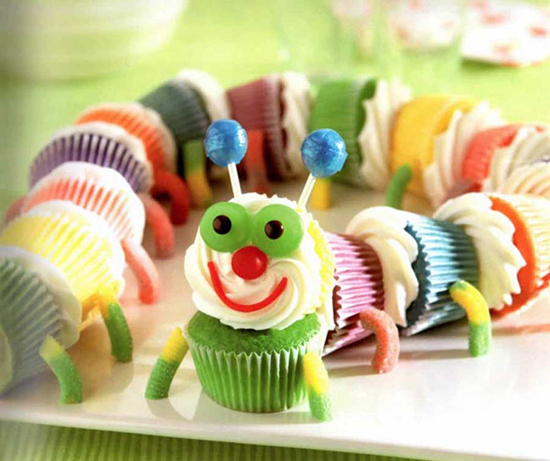 ایده‌هایی برای طرز تهیه کیک تولد با کاپ کیک