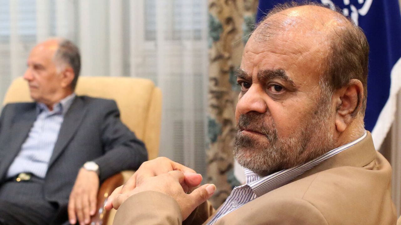 رستم قاسمی هنوز نیامده جعل و فریب را شروع کرد+ عکس