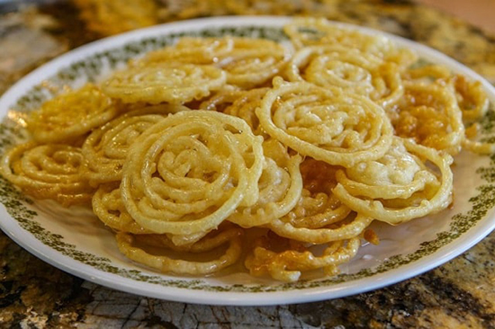 طرز تهیه زولبیا مرحله به مرحله به روش قنادی