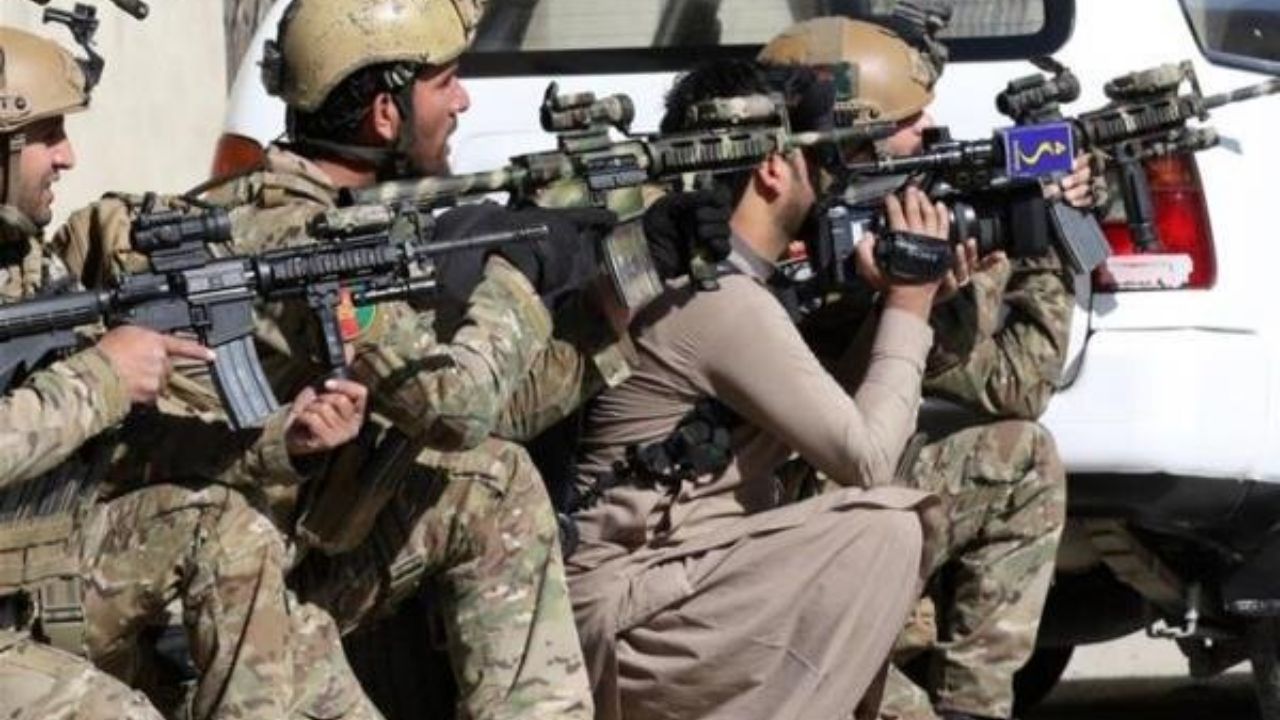 در حمله طالبان به ولایت فراه ۲۰ سرباز ارتش افغانستان کشته شدند