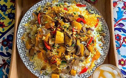 طرز تهیه پلو مرغ و قارچ؛ مقوی و سالم