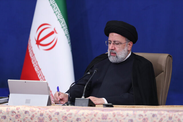 Raisi: The new governor of Tehran should seriously pursue the issue of air pollution in Tehran